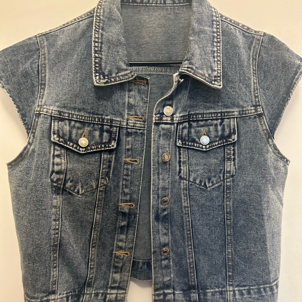 Women’s Jean vest